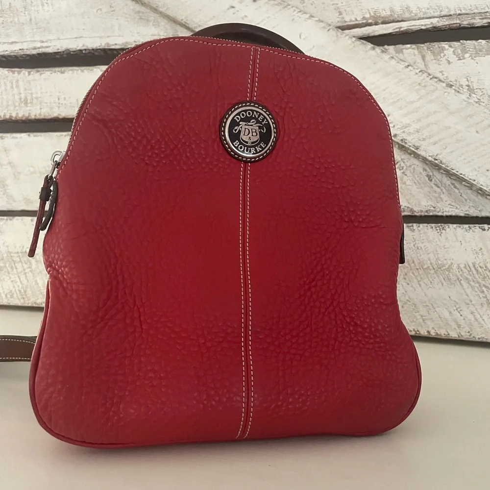 Genuine Vintage Dooney & Bourke Red Leather Pebbled Classic Zip Backpack - Picture 1 of 9